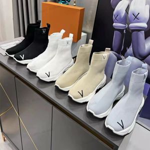 2023 Femmes New RUN 55 Sneaker Tissu de démarrage Anglais haut noir blanc Beigo gris femmes chaussettes décontractées plate-forme kint formateur baskets taille