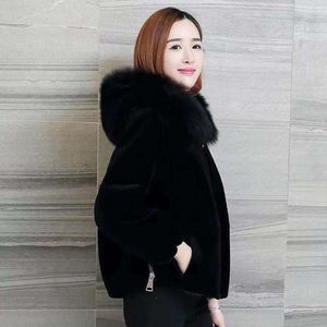 2023 Haining mouton polaire à capuche courte Version coréenne nouveau manteau de fourrure de col de renard d'imitation pour les femmes 239631