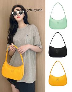 2023 femmes nouveau designer coréen Chine marque de mode NY petit sac de liquide frais Simple polyvalent filles femmes sœurs sac