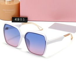 2023 Gafas de sol para mujer, gafas redondas de diseñador, montura de metal 4915 UV400, gafas de sol vintage para hombres y mujeres