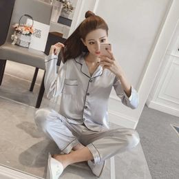 2023 Vrouwen Silk Pyjamas Girls Pijama's Pakken Satin Nightdress Pyjama Autumn Comfortabele lange mouw Tops Set Plus maat A66 Q0706