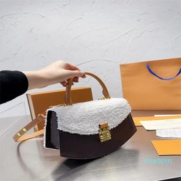 2023 Womens avondtas bakken onderarm tas handtas geschoeide stad schouder luxe designer portemonnee lederen klep crossbody clutch tassen