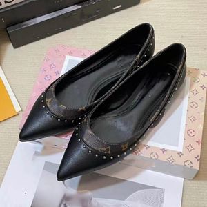 2023 Femmes Slingback Pompes Archlight CHERIE Femmes Robe Chaussures Luxurys Designers Talons hauts sandale 8cm Chaîne de cheville Sandales à bretelles Slides Slipper 04