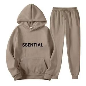 2023 Suisses de survêtement masculines combinaison duigner Tracksuis Tracks's Men's Wear Sweat à sweat automne et vêtements chauds d'hiver Lettres de mode Jacquard Vêtements de rue