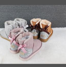 2023 Botines de lana Botas cálidas clásicas para mujer Mini bota de media nieve EE. UU. GS 3352 Invierno Piel completa Mullido peludo Satén Botines Botines