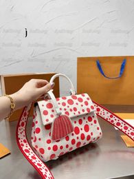 2023 Yayoi Kusama colección Tote Bag YK Dots print Cluny Mini Leather Womens Shoulder Bag Designer Flap White Red Black Bolso