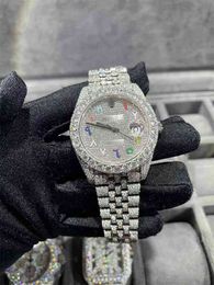 20232022 accepter la personnalisation hommes montre de luxe glacé VVS montre Bling Diamo