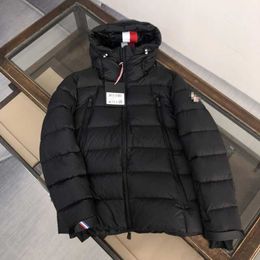 2023Diseñador para hombre Chaqueta de invierno Parkas Salzman Mmonclair Francia París Hombre con capucha Puffer Moncl Moncle Monler Ropa exterior Abrigo Ropa09