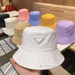 2023Designer Hommes Femmes Seau Chapeau Ajusté Chapeaux Soleil Prévenir Bonnet Bonnet Casquette De Baseball Snapbacks Bonnets De Pêche En Plein Air Fedora Imperméable