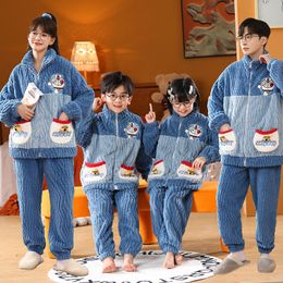 2023 kinderpyjama's Sets Winter Kinderen Thuiskleding Kinderpyjama's Koraalfluwelen pyjama Ouder-kind pyjamaset Paar pyjamaset kerstcadeau
