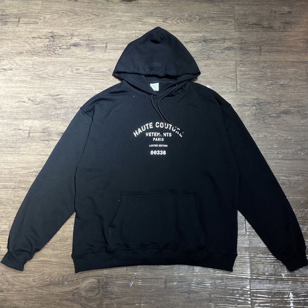 2023 Fashion Brand Vetements Sweat à capuche pour hommes Lettre imprimée Étiquettes surdimensionnées Designer Coton Lâche Hommes Tops Hiphop Streetwear Pull