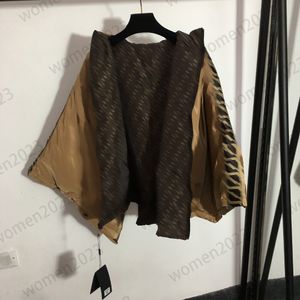 2023FW ontwerperS Katoenen gewatteerde jassen voor dames Merk Capuchon met rits en gewatteerde jas met vleermuismouwen Hoogwaardige dameswinterjassen Mode katoenen omkeerbare jassen