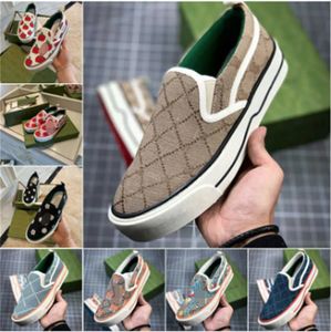 2023Hot OG Zapatos casuales Corredor Entrenadores Diseñador Zapatillas de deporte Zapato Italia Lujo Blanco Rosa Clásico Jacquard Denim Vintage Tenis 1977 Mujeres Hombres Slip-On