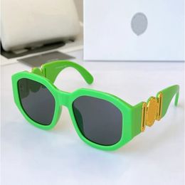 2023Luxus-Sonnenbrille für Mann und Frau, Unisex, Designer-Schutzbrille, Strand-Sonnenbrille, Retro-Stil, kleiner Rahmen, Luxus-Design, UV400, Top-Qualität mit Box83
