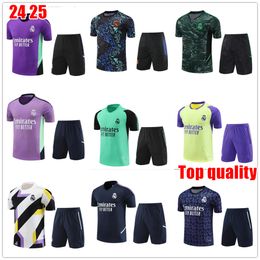 2024 NIEUWE EERSE MADRIDS Tracksuits korte mouw shorts truien voetbaltrainingspak top 24 25 mannen voetbal chandal futbol sweatshirt jogging jerseys