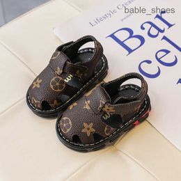 Sandalias para bebés recién nacidos, moda de verano, zapatos de cuna suaves para niños pequeños, antideslizantes, 2023