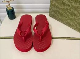 2023Slippers modeontwerper dames slippers eenvoudige jeugdpantoffels mocassin schoenen geschikt voor lente zomer en herfst hotels stranden andere plaatsen maat 35-42