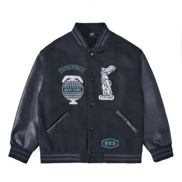 2023SS Chaquetas de béisbol negras Hombres Chaqueta de diseñador Tiffany Manga de cuero Nueva York Abrigos para hombre 925 328 894