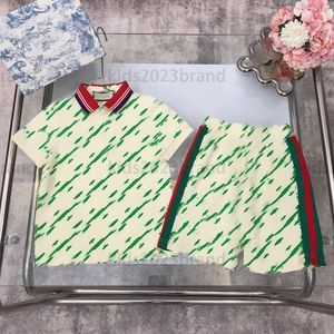 2023SS kinderen katoenen t-shirts kleding preppy sets designer polo T-shirt zachte shorts r jongens trainingspakken t-shirts met korte broek high end kinder sport t-shirts