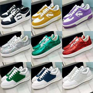 2023ss Hot Style Confort Simple Polyvalent Biscuit Chaussures Couleur Noire Panda Conseil Chaussures Tpu Semelle Épaisse Surélevée En Cuir De Vache Supérieure Doublure En Peau De Mouton Petites Chaussures Blanches