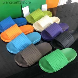 2023ss Zapatillas de mujer en relieve Francés Intrecciato Slides Slider Sandalias de diseñador para hombre Chanclas de goma Zapatos de verano Dearfoam Flat Belly Parakeet T230710