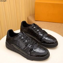 2023Shighquity Luxury Designer Men's Casual Shoes Ultra-Light geschuimde buitenzool Wear-resistent en comfortableAreSize38-45 MKJKIP RH40000001