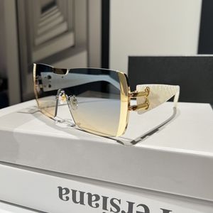 2023sunglasses voor mannen en vrouwen klassieke grote frame zonnebril voor vrouwelijke trendy buitbril tinten UV400 zonnebrillen UV -bescherming8416