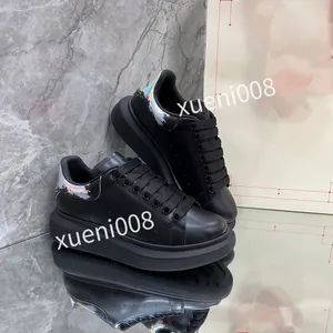 2023top Designer Casual Shoes Men Women Low Top Sole Canvas Shoe Leather Triple Black Wit Originele Sole Cap Sneakers Mens Trainers