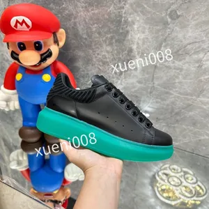 2023 TOP NIEUWE modeontwerper Casual schoenen kalfsleer schoenhoens technisch platform sneakers blauw grijze ontwerpers sneaker breier runner modetrainers