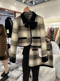 2023robe deux pièces nouvelle automne et hiver rétro manteau en tweed à carreaux à simple boutonnage + ensemble deux pièces court taille haute jupe en laine pour femmes