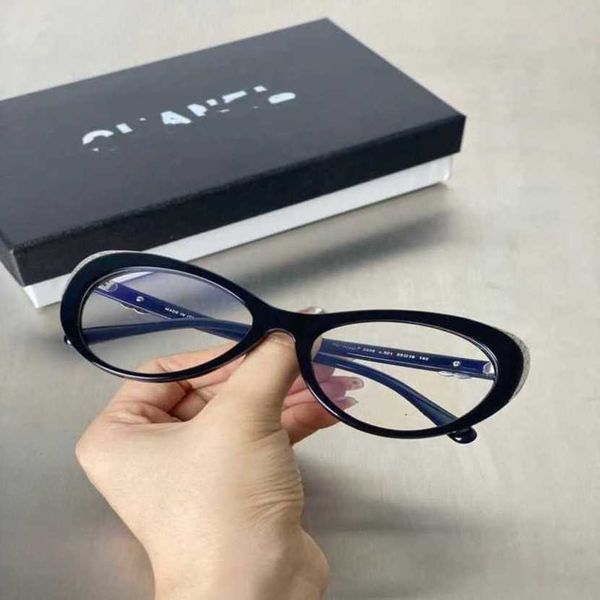 2024 10% de réduction sur le concepteur de luxe Nouveaux lunettes de soleil pour hommes et femmes 20% de réduction sur le même type de verres d'œil de 3405 Cat avec cadre Feme Feme Face Black Lens peut être porté pour la myopie