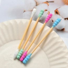 2024 100pcs palitos de algodón de algodón doble hembra maquillaje maquillaje brotes de algodón punta para orejas de nariz médica limpieza de la orejas móvil