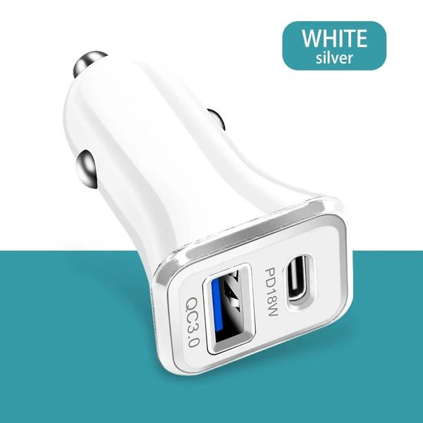 2024 Chargeur de voiture 12W PD + USB Dual Port Car Phone Mobile Phone Car Charger 2.4A Chargeur de voiture à double port NEW - POUR CHARGEMENT DE CAR