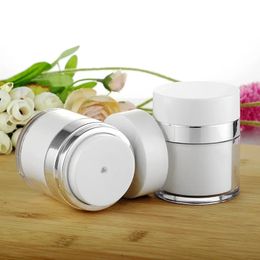 2024 1PC 15/30/50G Airless Pump Jar Lege Acryl Crème Fles bijvulbare cosmetische eenvoudig te gebruiken container draagbare reismake -upgereedschap voor acryl crème fles