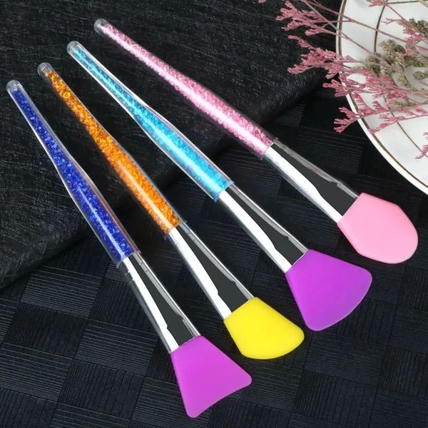 2024 1PCS Silicone Face Mask Makinp Brushes avec strass de strass de fond en strass