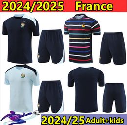 2024/2025 French Fra Nce Soccer Jersey Benzema Mbappe Equipe 24/25 Traje de entrenamiento de fútbol Mangas cortas Chandal de Futbol Sweater Sweater Sobrevetencia