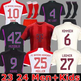 2024 2025 Jerseys de fútbol Kane 24 25 Camisa de fútbol sana Musiala Goretzka Gnabry Bayerns Munich Camisa de Futebol Men Kits Kits Kimmich Fans Jugadores