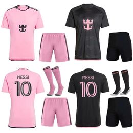 2024 2025 Messis Inters Miamis Football Shirt Men Kid Kit Kit Set Child Boy Soccer Jerseys Top Quality Matuidi Higuain Trapp Pellegrini Pizarro Sergio Uniformes