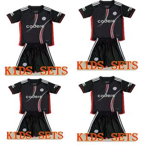 2024 2025 RIVER PLAAT TOP VERKOOP PRODUCTEN Soccer Jerseys Kids Kit 23 24 25 Camiseta de Futbol Beltran de la Cruz Borja Solari Simon Simon Football Shirt Fans versie