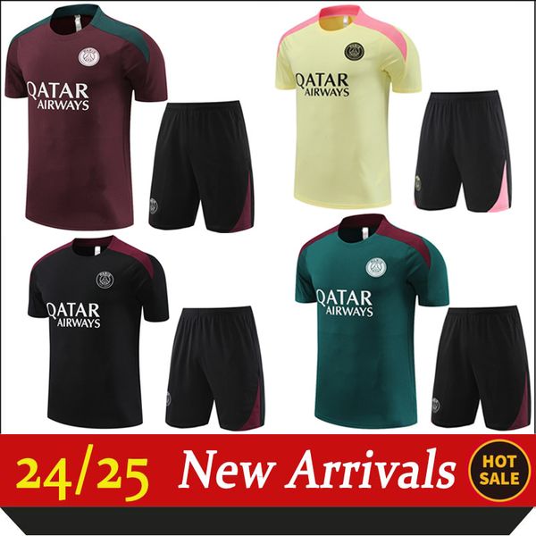 2024-2025 Men de saison Suisses courtes Paris Football Training Suite 24 25 Adult Soccer Tracksuit Tuta survivant Foot Chandal Futbol Couleur rouge noir