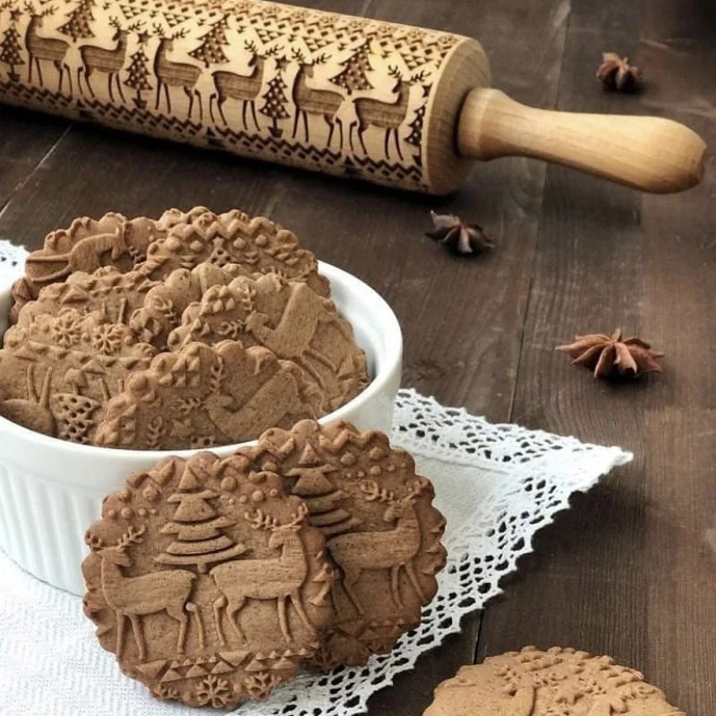 2024 35CM Christmas Embossed Rolling Pin Wood Carved Cookies Biscuit Fondant Dough Baking Engraved Printed Roller Holiday Gifts for for