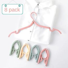 2024 8PCS Hangage de vêtements en plastique multifonctionnels espace de voyage Sauveillard Hangle pliable Créatif Rack Rack Enfants Baby Hanger pour