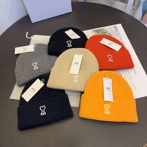 Chapeau en laine brodé pour adultes, Six couleurs, cœur de pêche, chaud, tendance pour Couple, pour femmes et hommes, 2024