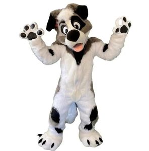 2024 Taille adulte Fursuit Longue fourrure Husky Dog Fox Costume de mascotte Carnaval Party Stage Performance Déguisement pour hommes femmes Halloween Costume