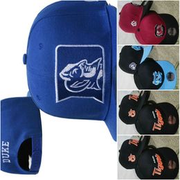 2024 Todo el equipo Fan's USA College Baseball Ajustable Alabama Crimson Blue Devils Sombrero en el campo Orden de mezcla Tamaño Cerrado Bill plano Base Ball Snapback Caps Bone Chapeau a3