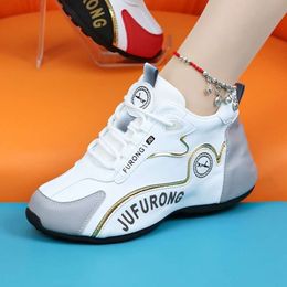 2024 et semelle douce Casual Foothat Womens New Dad Dad Trendy Mens Sports Chaussures 695