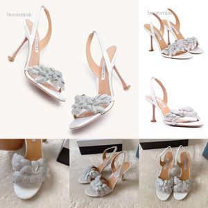 2024 Aquazue MS Galactic Flower Stiletto Sandales 9,5 cm Chaussures de soirée Eau Strass Décoration de fleurs Chaussures de mariage blanches Designers de luxe Sandales Tailles 35-42