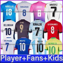 2024 Argentinas messis Frans Mbappe voetbalshirts Portuguesa Portugal Shirt Brazilië Portuguesa Portugal Kids Kit Engeland Bellingham voetbal shirts uniform