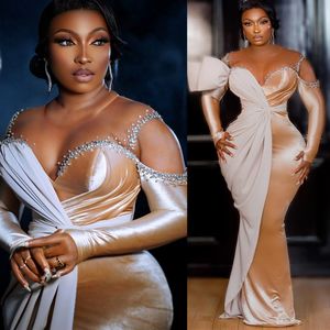 2024 ASO EBI Champagne Sirène Sirène Robe Prom Crystals Velvet Formal Party Second réception 50e anniversaire Robes de fiançailles robes Robe de Soiree ZJ318