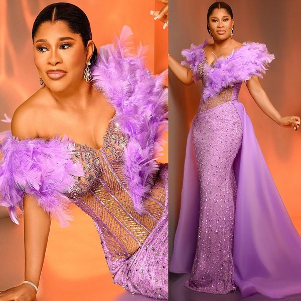 2024 Aso Ebi Lilas Robe De Bal Sirène Cristaux De Plumes Soirée Formelle Deuxième Réception 50e Anniversaire Robes De Fiançailles Robes Robe De Soirée ZJ107